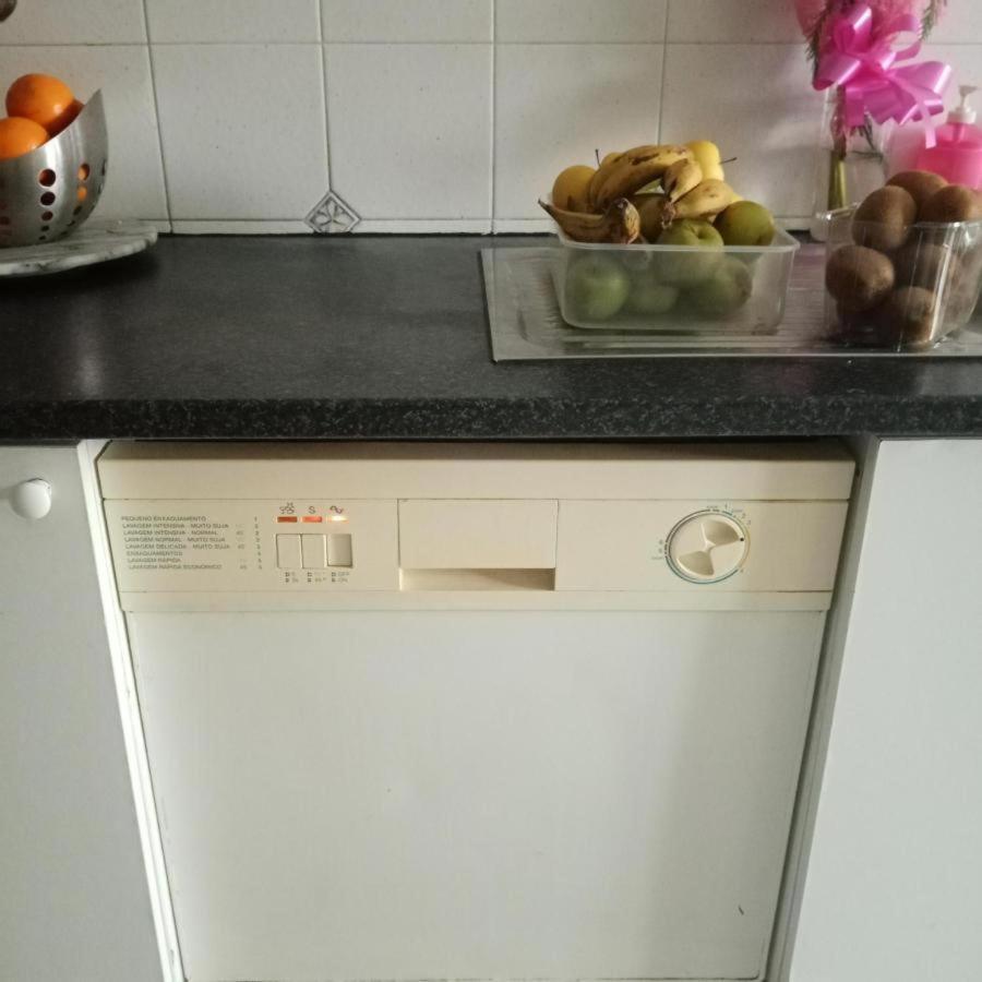 Ferienwohnung Apartamento T2- Apartamento Do Gu Ponta Delgada Exterior foto